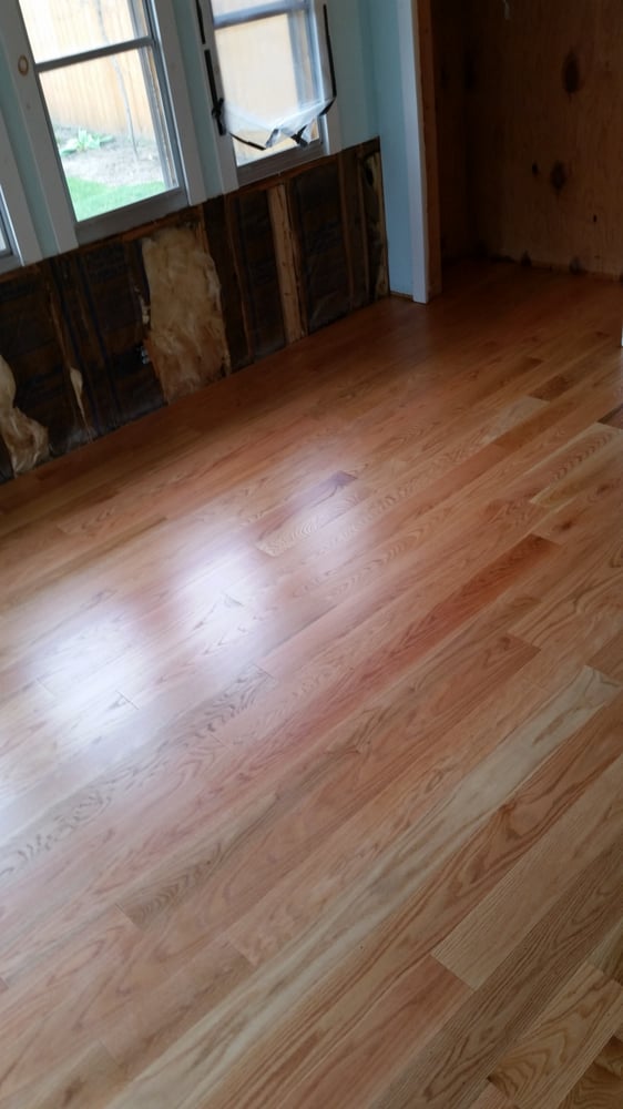 Bild Wood Floor - New 5in Oak Planlk Floor - South Haven, MI